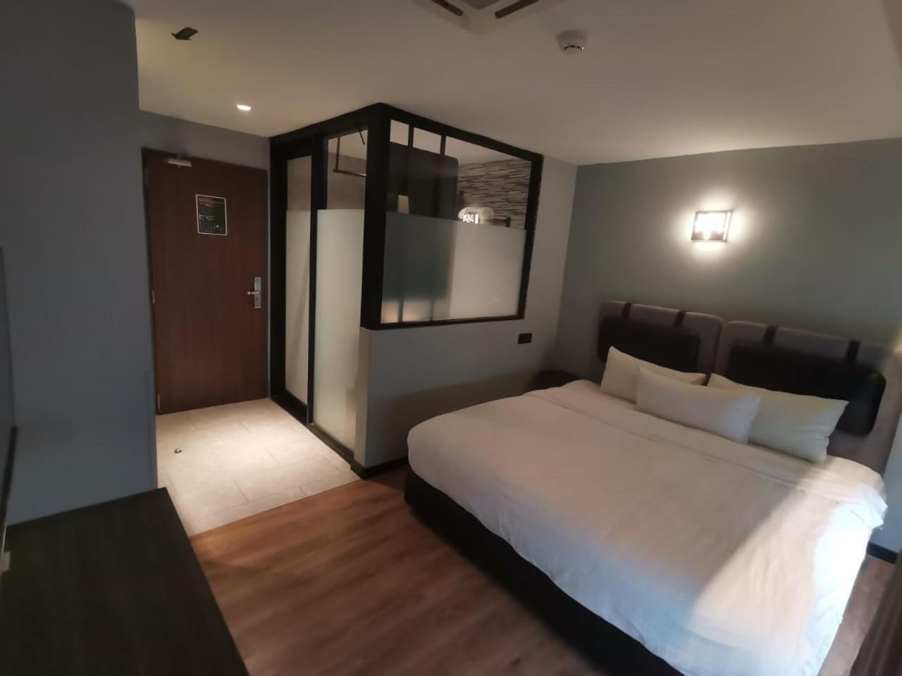 The Seraya Hotel โกตาคินาบาลู ภายนอก รูปภาพ